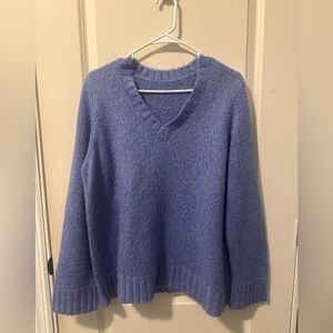Women’s/Juniors Blue V neck knit Sweater